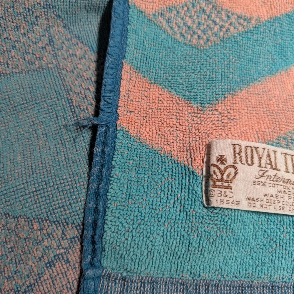 80s Royal Terry Flamingo Beach Towel - Picture 7 of 8